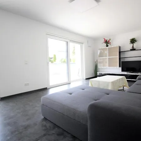 Barrierefreie 3-zimmer Neubauwohnung *